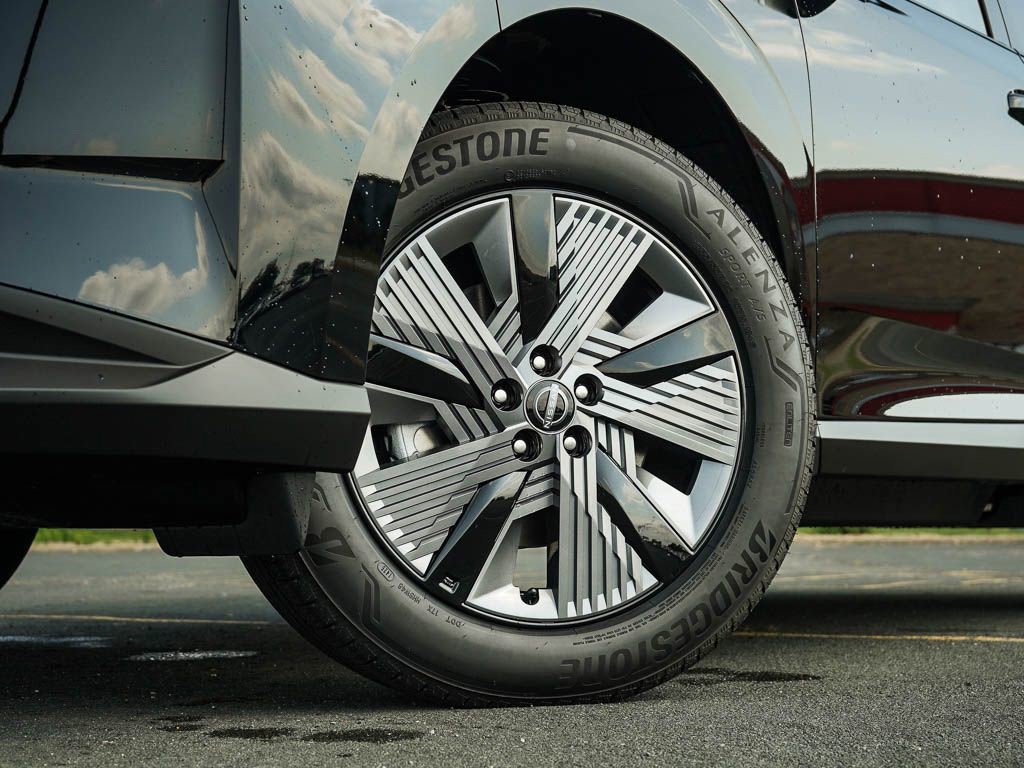 2025 Nissan Murano SL photo 3
