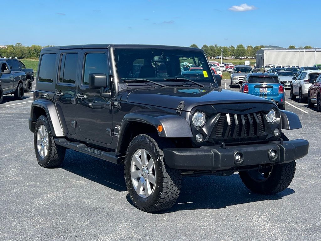 2017 Jeep Wrangler Unlimited Sahara photo 2