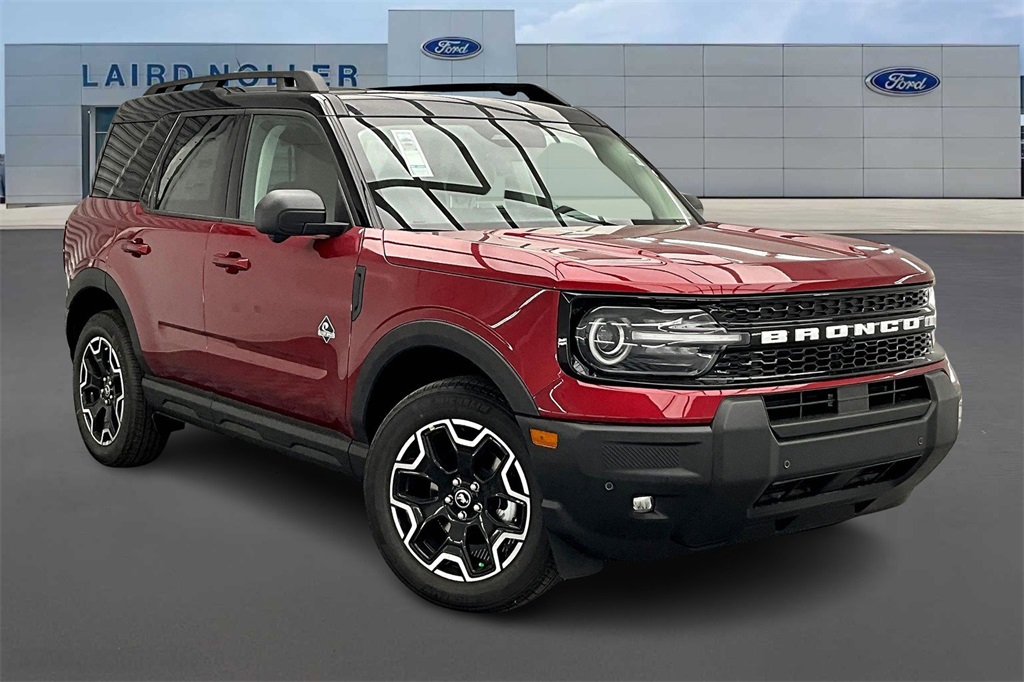 2025 Ford Bronco Sport Outer Banks photo 2
