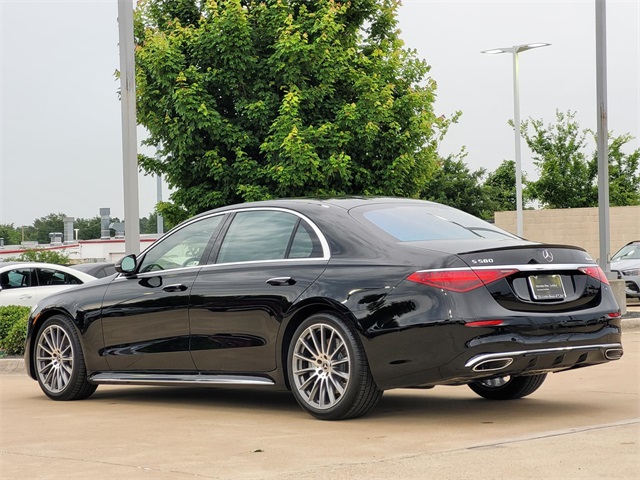 2025 Mercedes Benz S 580 4MATIC photo 4