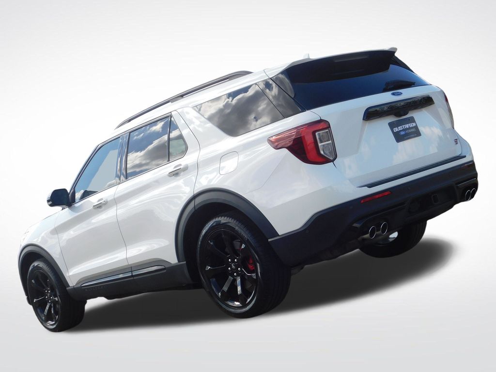 2021 Ford Explorer ST photo 11