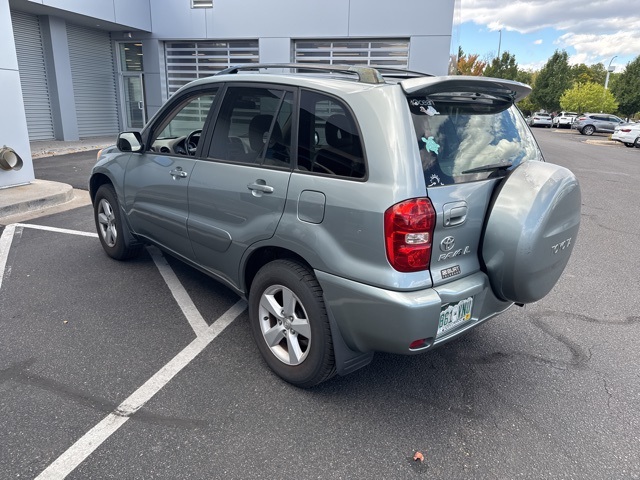2005 Toyota RAV4 Base photo 2