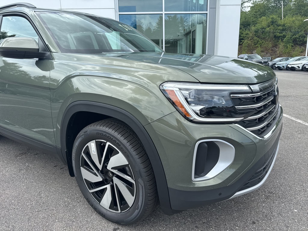 2026 Volkswagen Atlas SE Technology photo 15