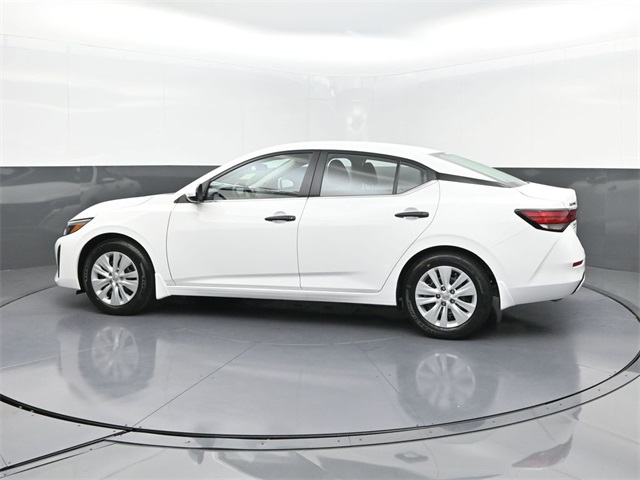 2025 Nissan Sentra S photo 4