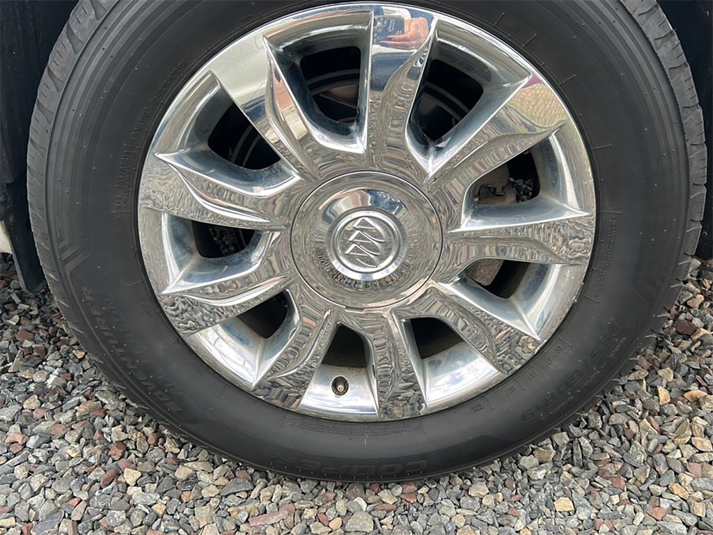 2017 Buick Enclave Leather photo 4