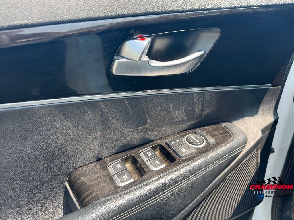 2019 Kia Sorento LX photo 11