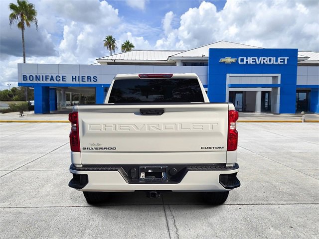 2026 Chevrolet Silverado 1500 Custom photo 4