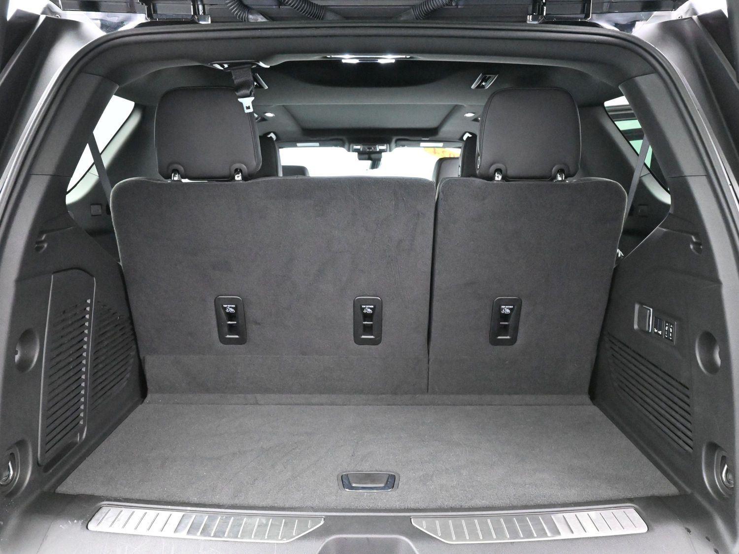 2024 Chevrolet Tahoe High Country photo 9