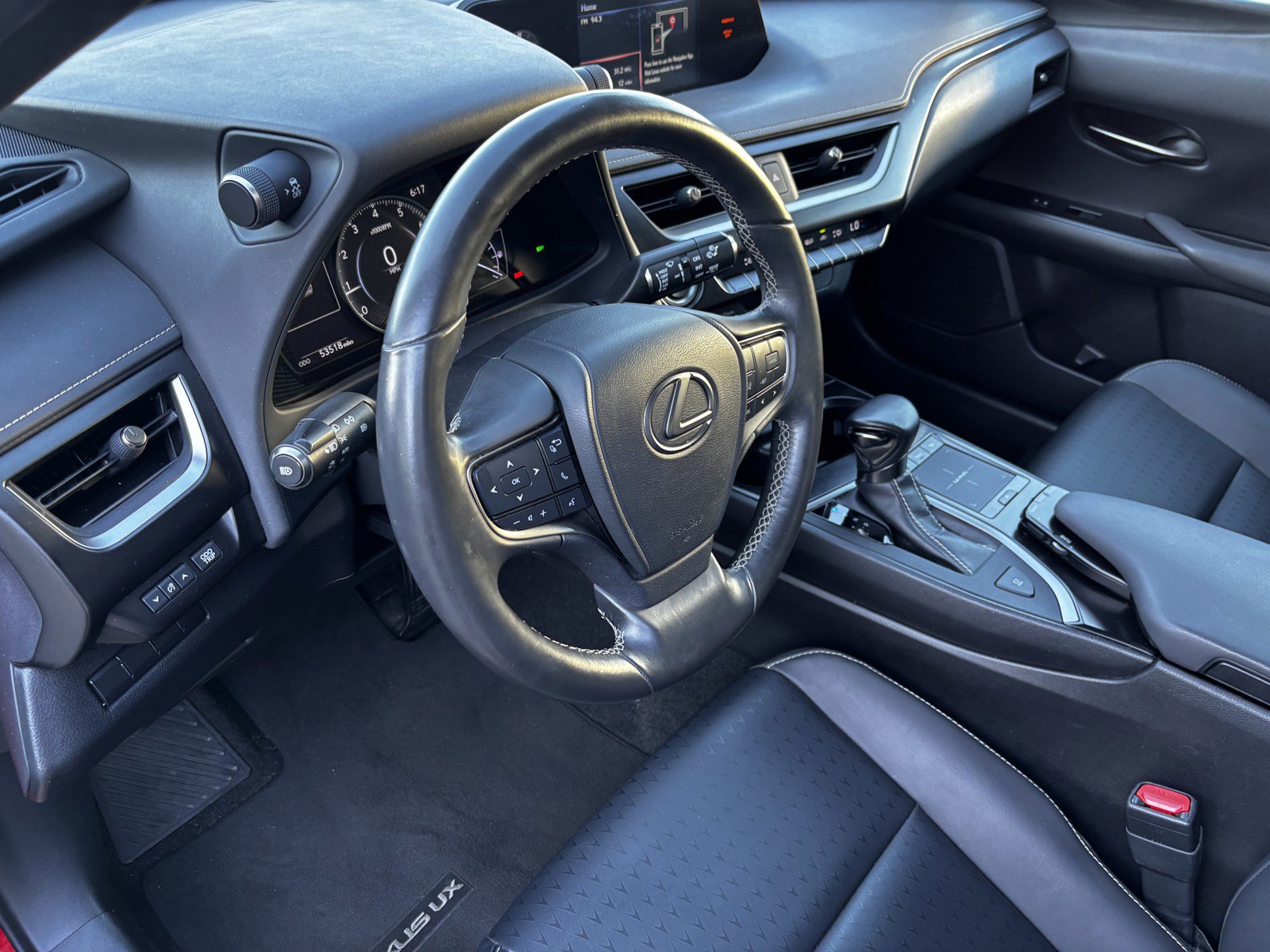 2019 Lexus UX 200 photo 22