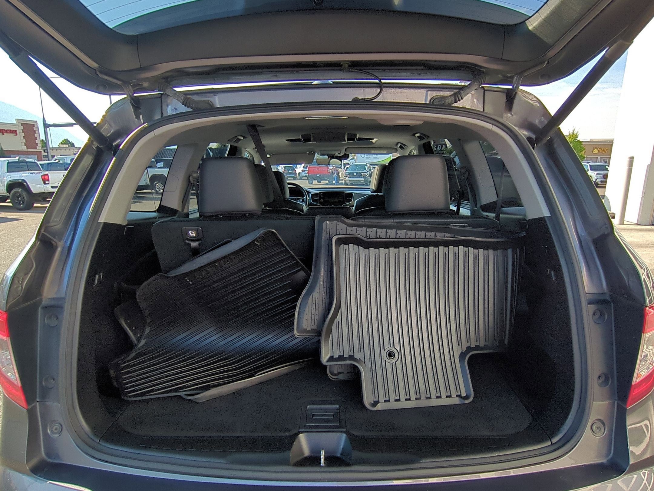 2019 Honda Pilot Touring photo 30