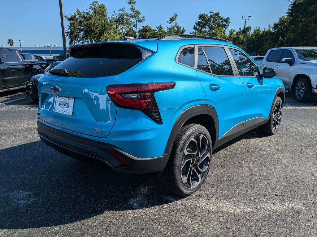 2025 Chevrolet Trax photo 4