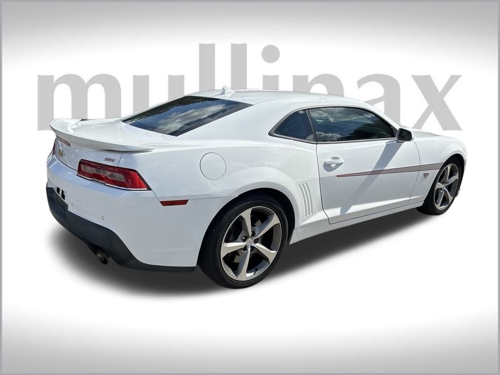 2015 Chevrolet Camaro SS photo 2