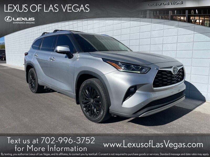 2021 Toyota Highlander Platinum's photo