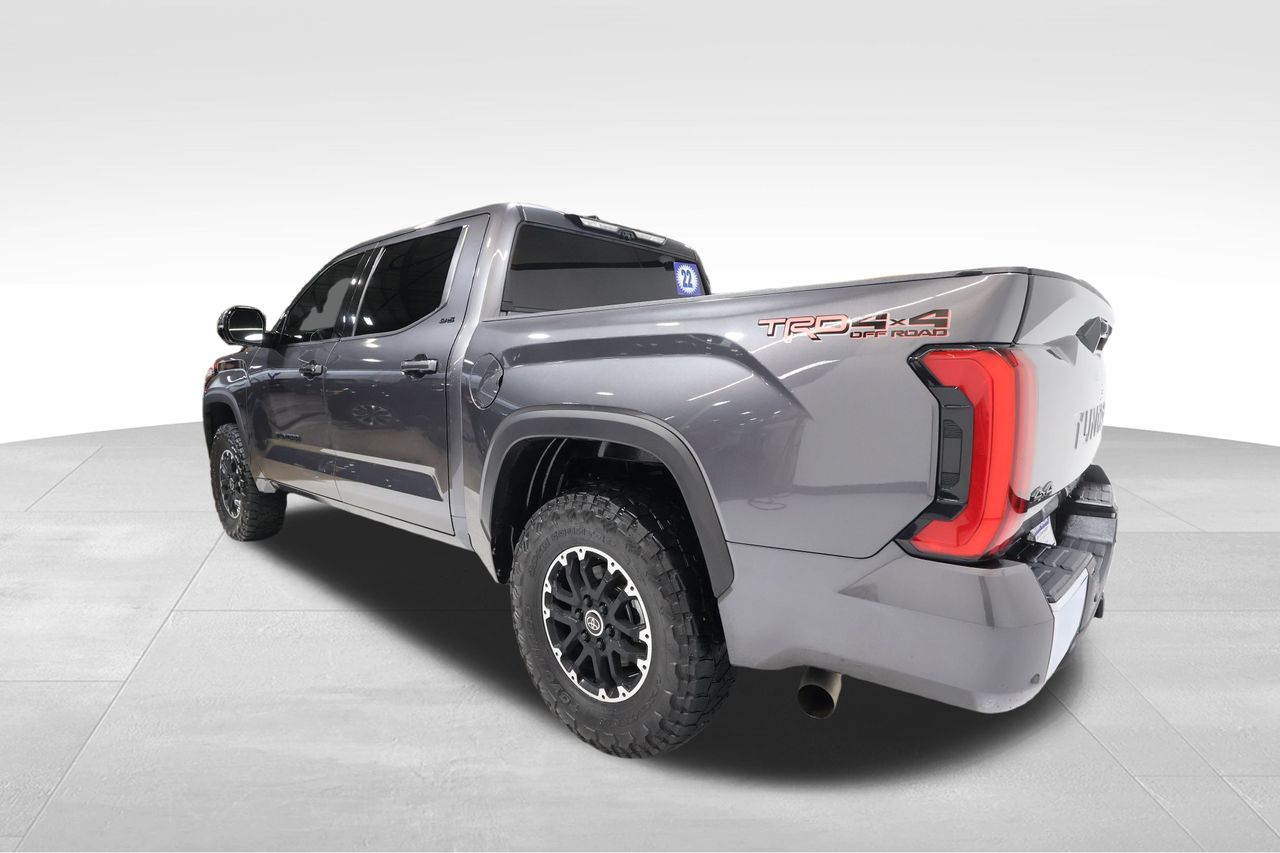 2022 Toyota Tundra SR5 photo 2