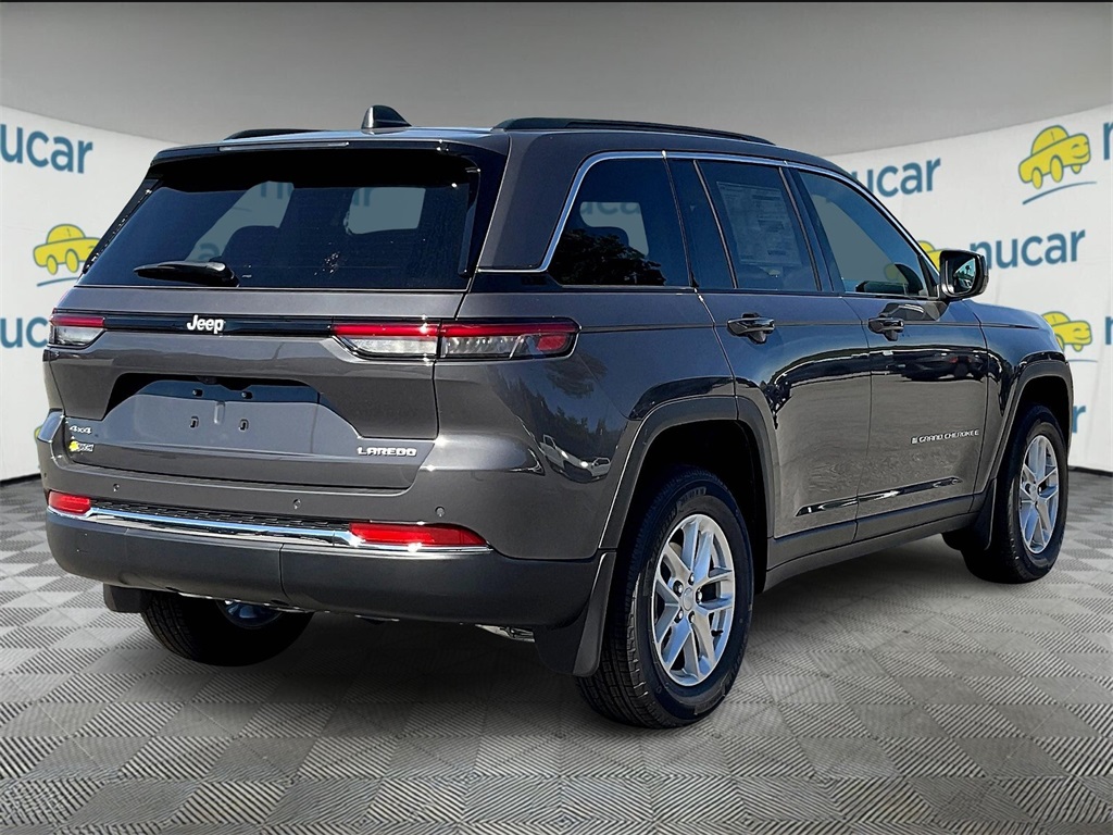 2025 Jeep Grand Cherokee Laredo X photo 6