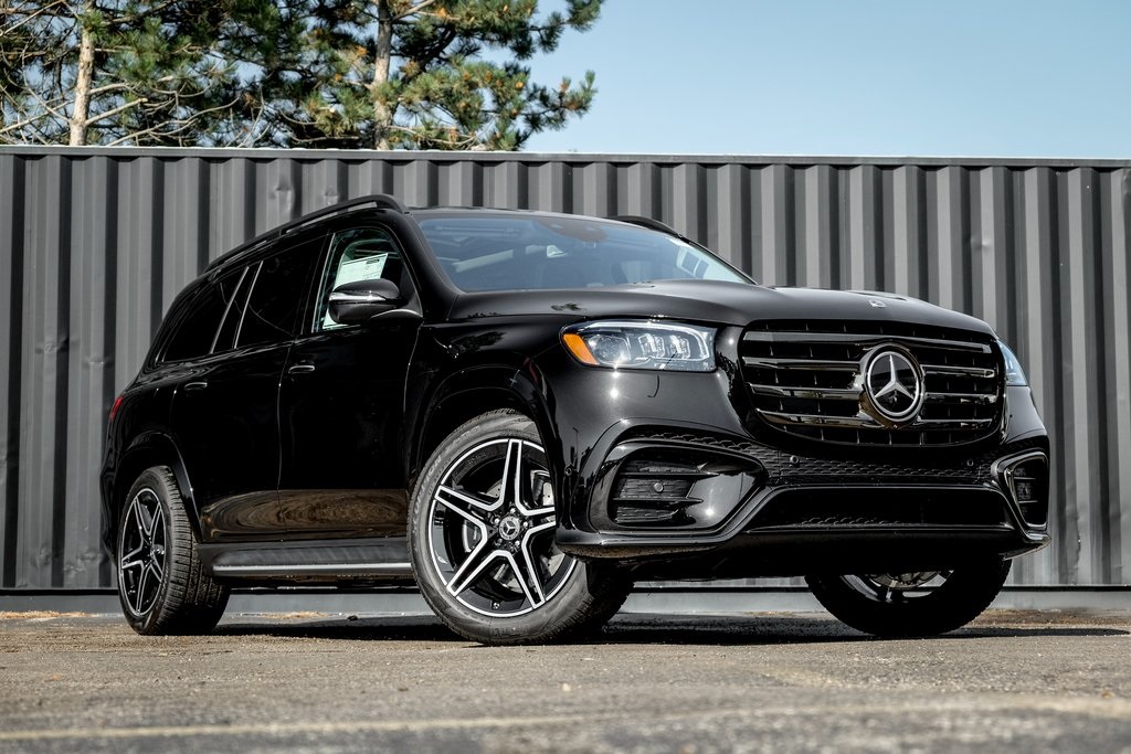 2026 Mercedes-Benz GLS Base's photo