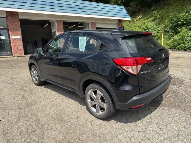 2018 Honda HR-V LX photo 9