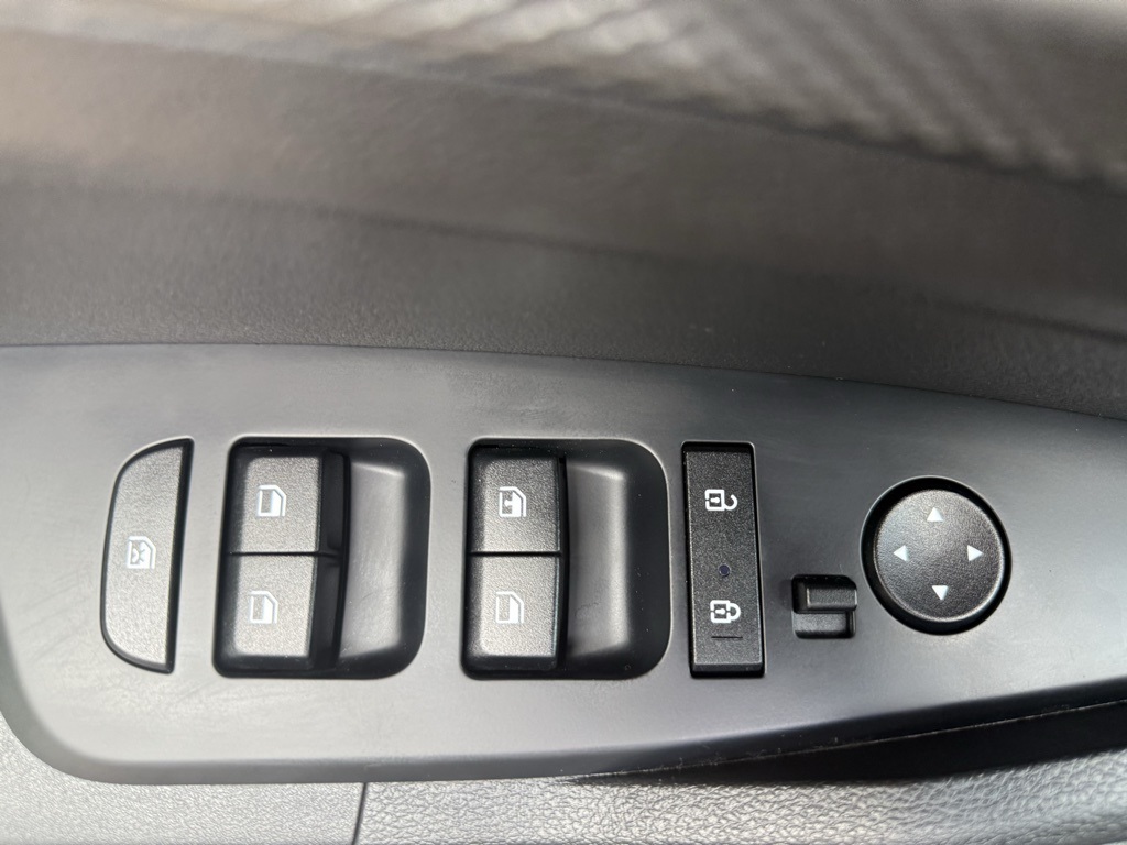 2024 Kia Sportage LX photo 14
