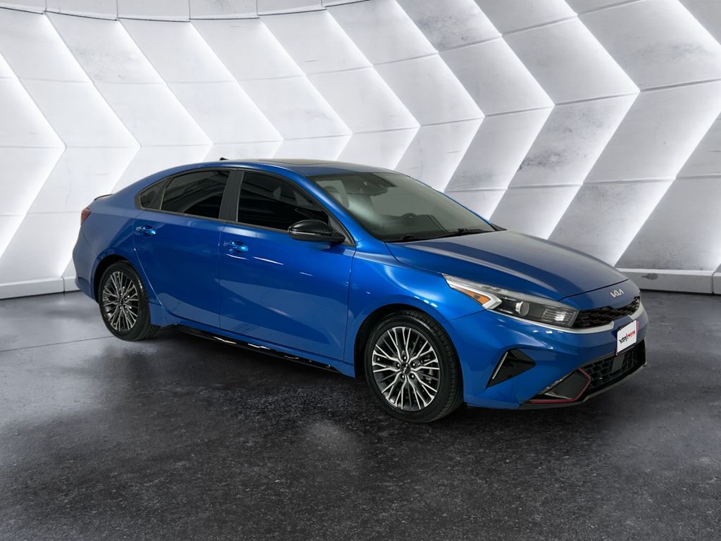 2022 Kia Forte GT-LINE's photo