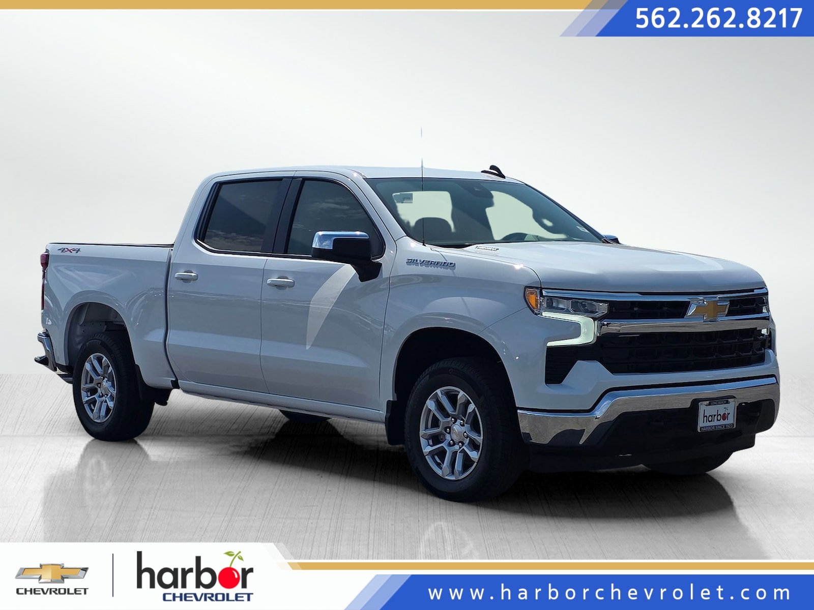 2025 Chevrolet Silverado 1500 LT's photo