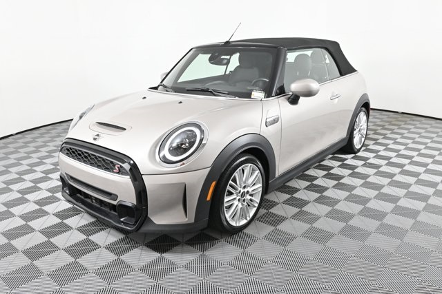 2024 Mini Cooper Convertible S photo 5
