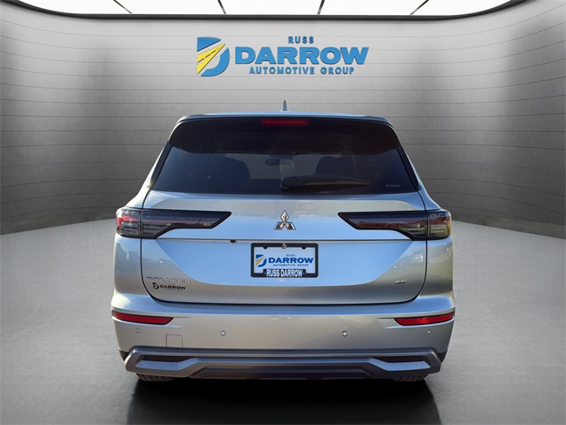 2025 Mitsubishi Outlander SE photo 4