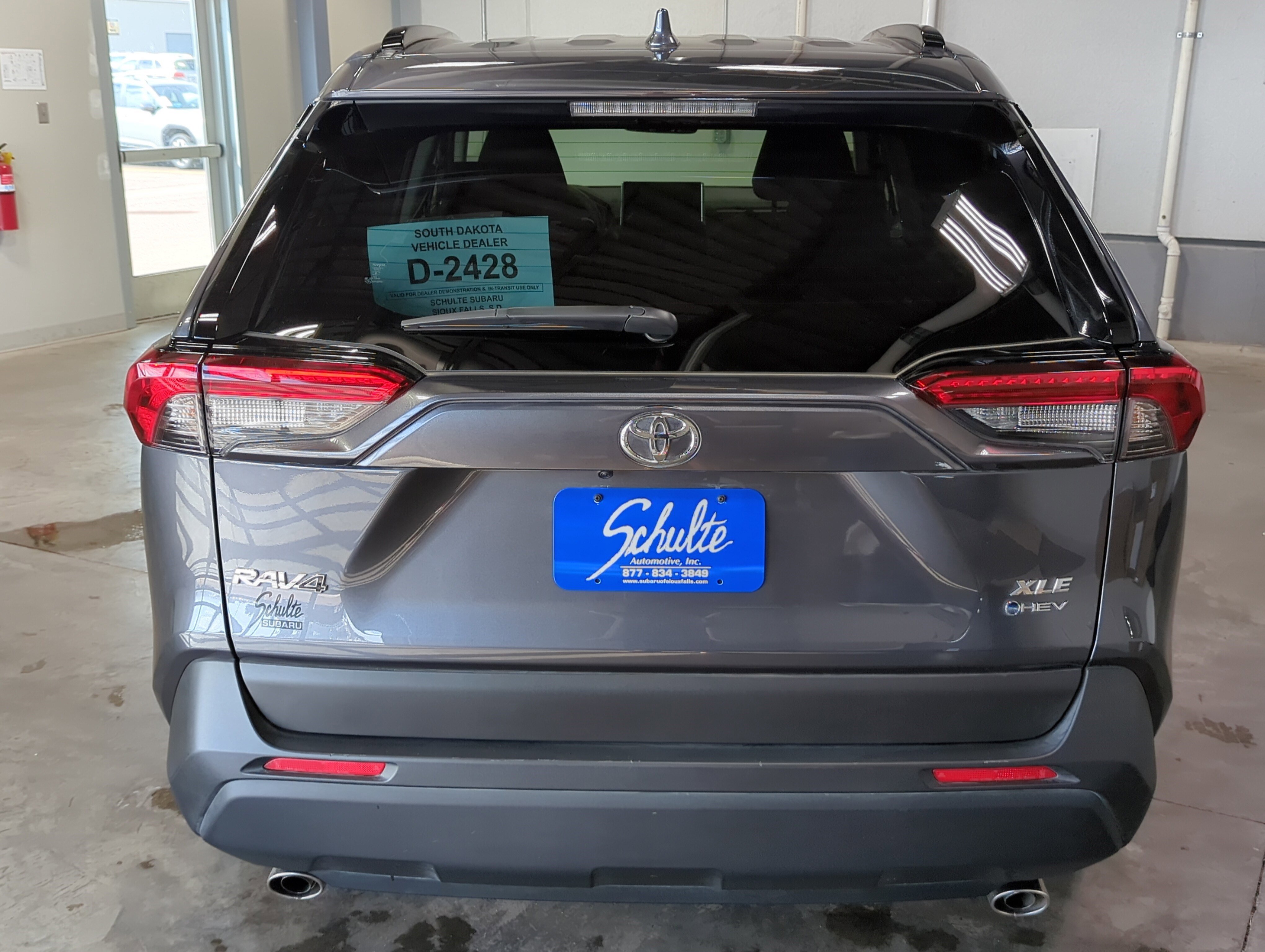 2025 Toyota RAV4 Hybrid XLE photo 24