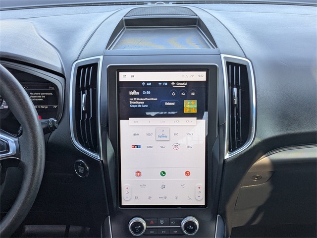 2022 Ford Edge Titanium photo 18