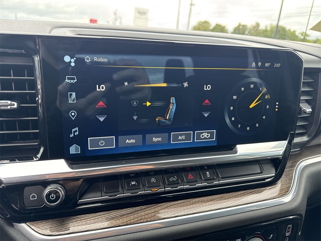 2022 Chevrolet Silverado 1500 LT photo 19