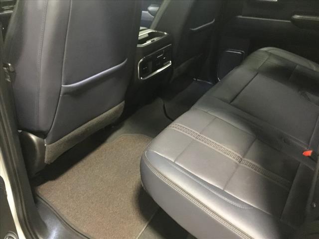 2022 Chevrolet Silverado 1500 High Country photo 18