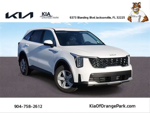 2025 Kia Sorento LX's photo