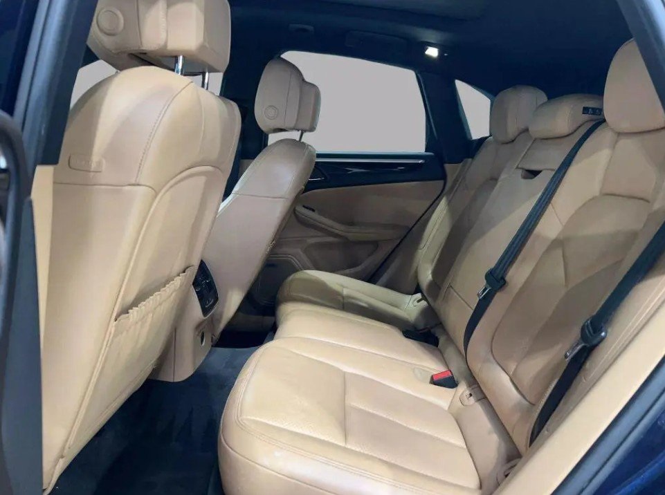 2016 PORSCHE MACAN - Image 5