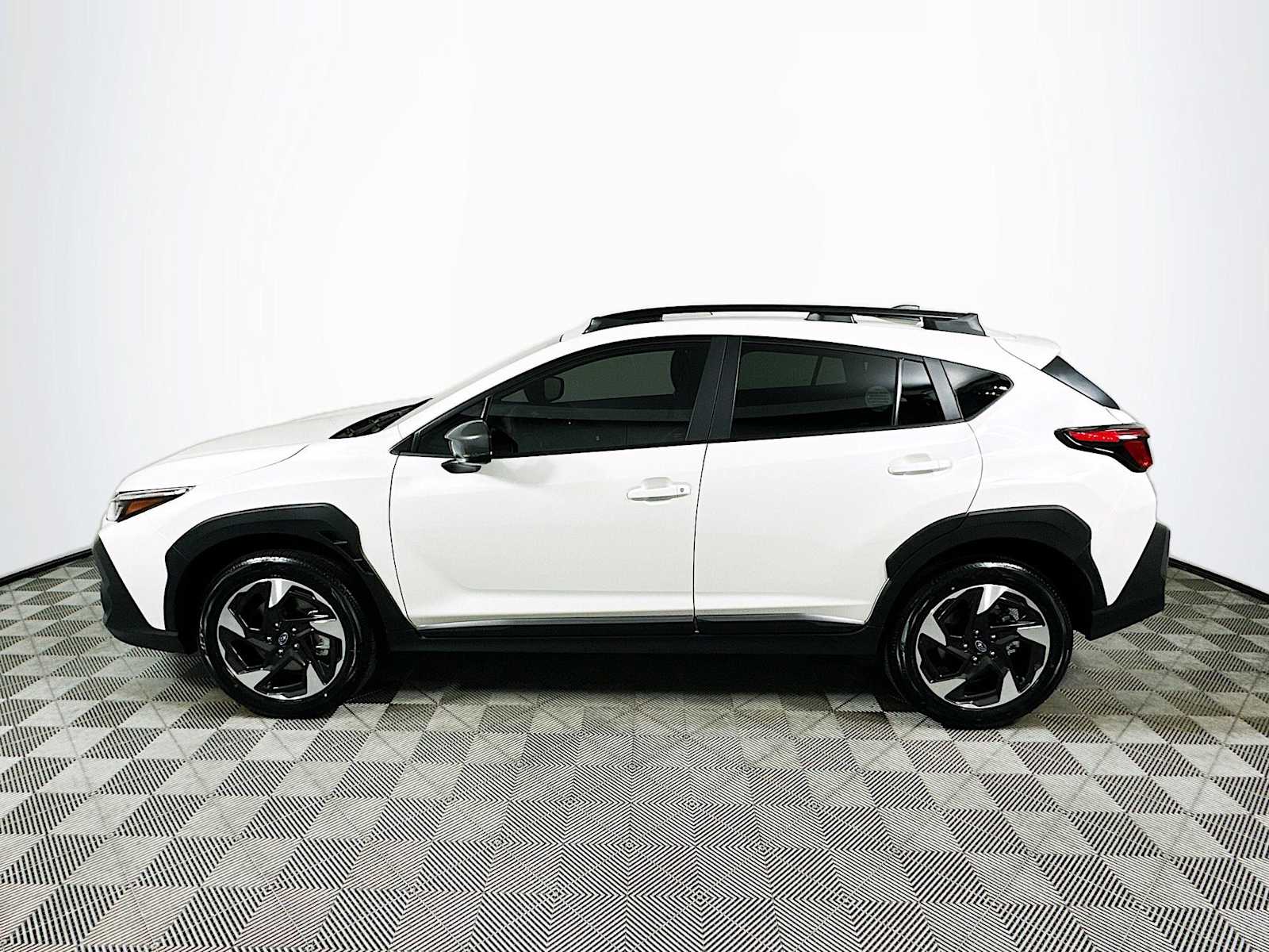 2025 Subaru Crosstrek Limited photo 4