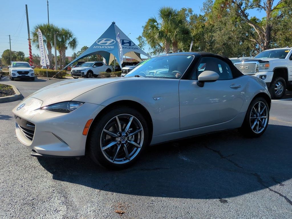 2022 Mazda MX-5 Miata Grand Touring's photo