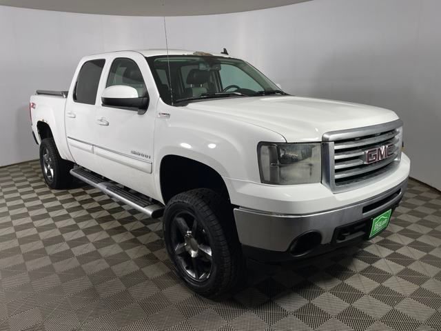 Used 2013 White GMC SLT image 1