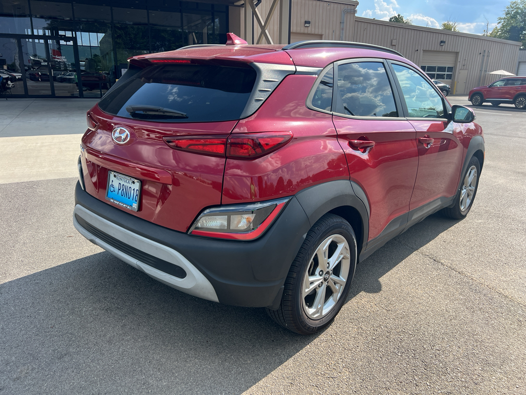 2022 Hyundai Kona SEL photo 5