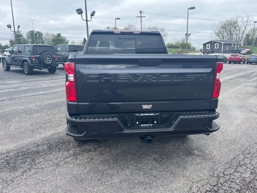 2024 Chevrolet Silverado 1500 RST photo 4