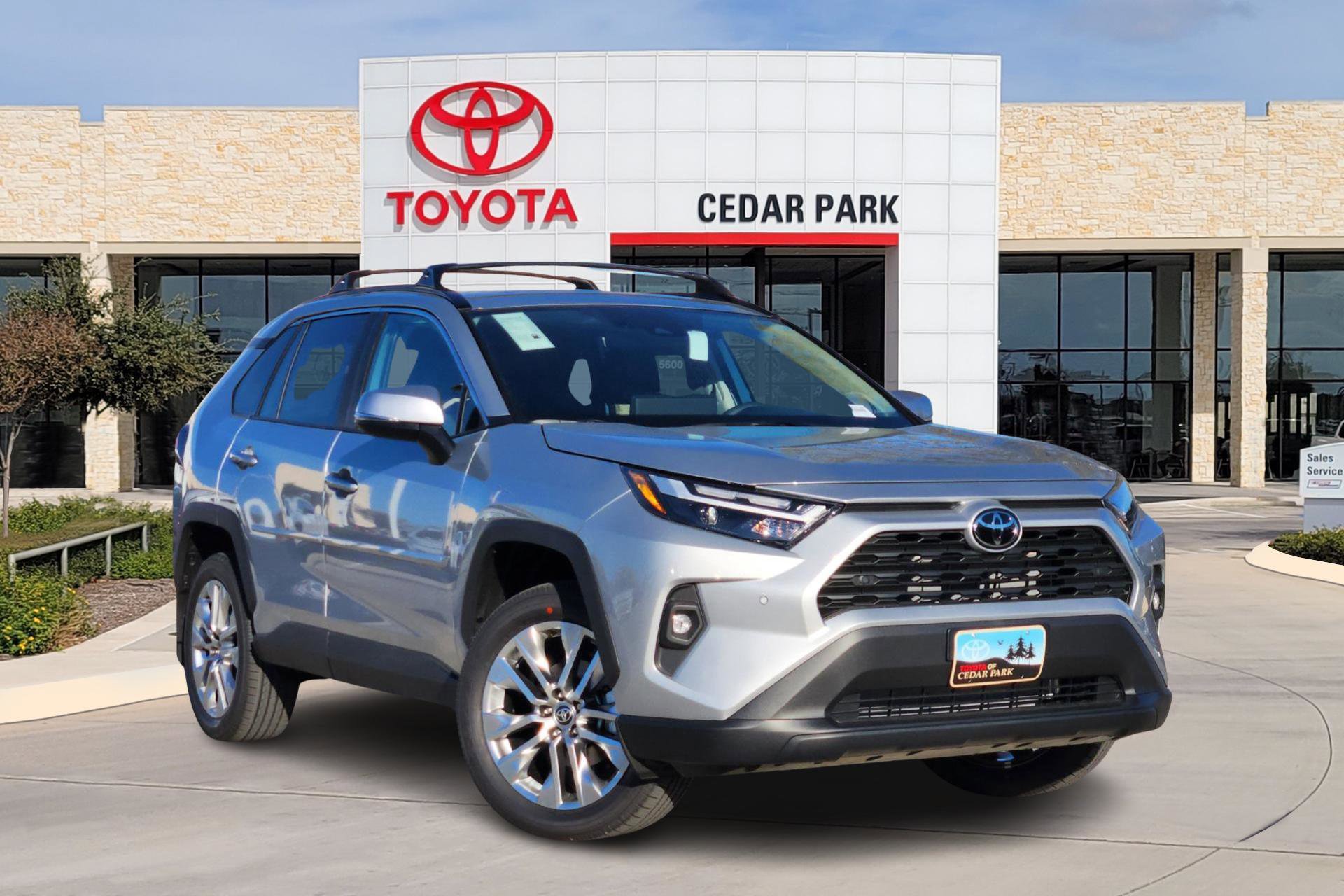2025 Toyota RAV4 XLE Premium's photo