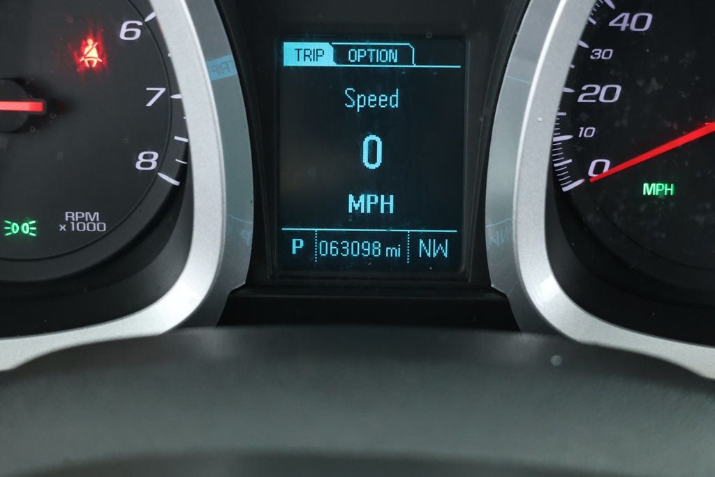 2017 Chevrolet Equinox LT photo 12