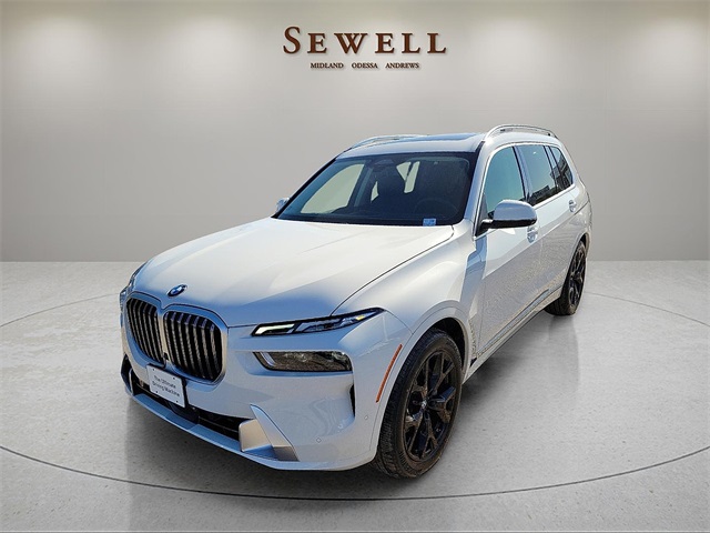 2026 BMW X7 40i's photo