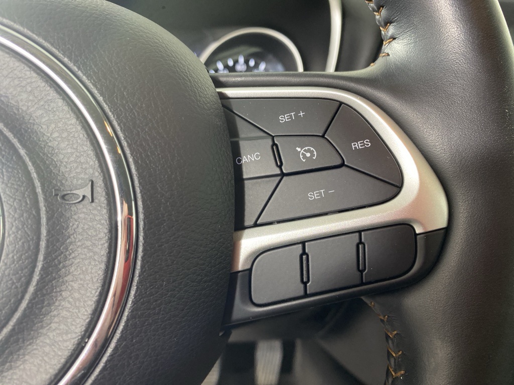 2021 Jeep Compass Latitude photo 17