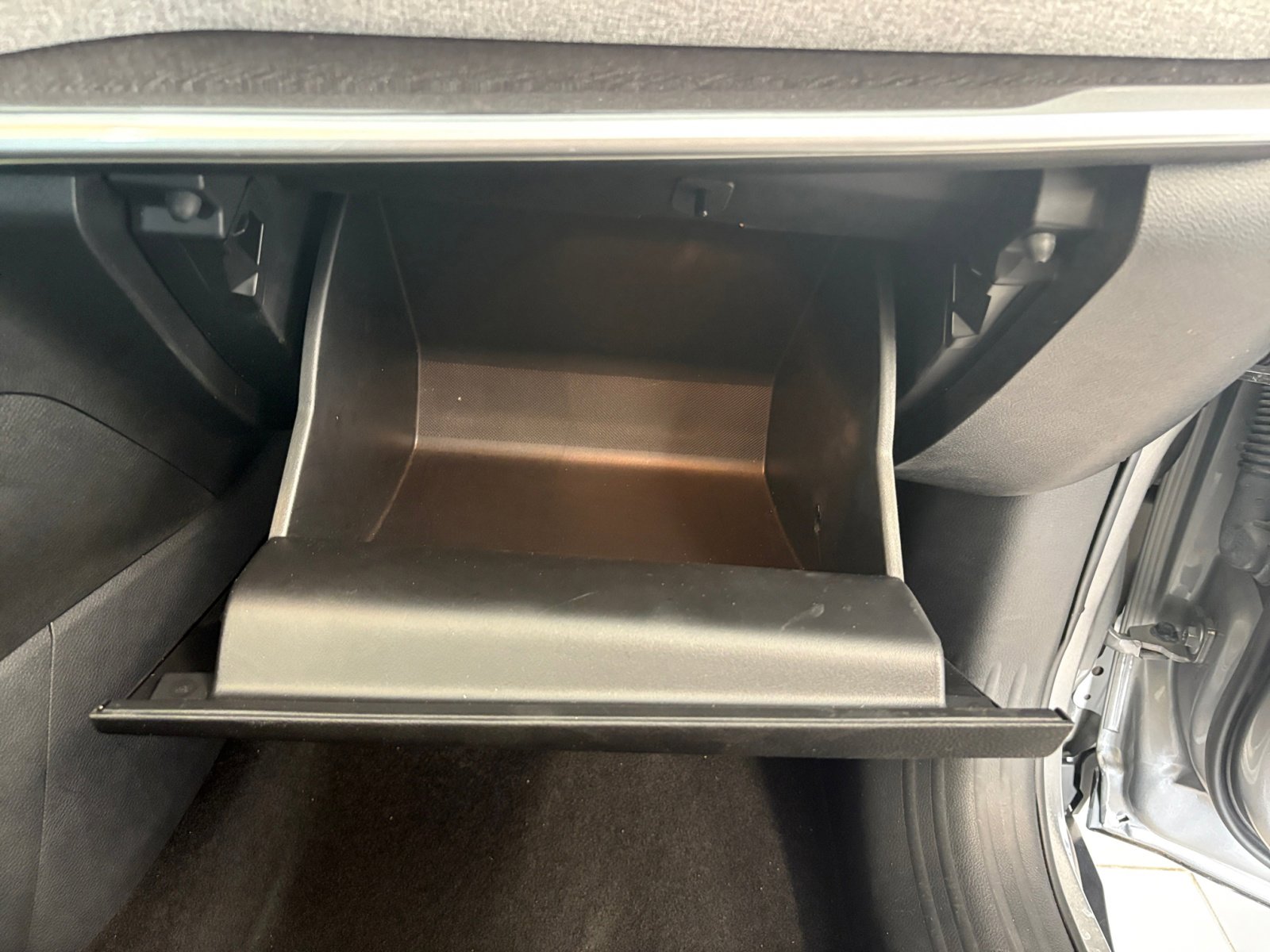 2022 Jeep Compass Latitude photo 28