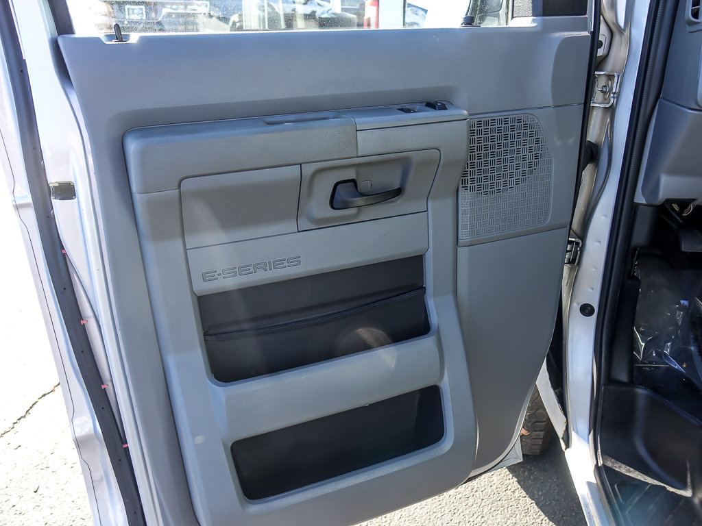 2010 FORD E-350 - Image 14