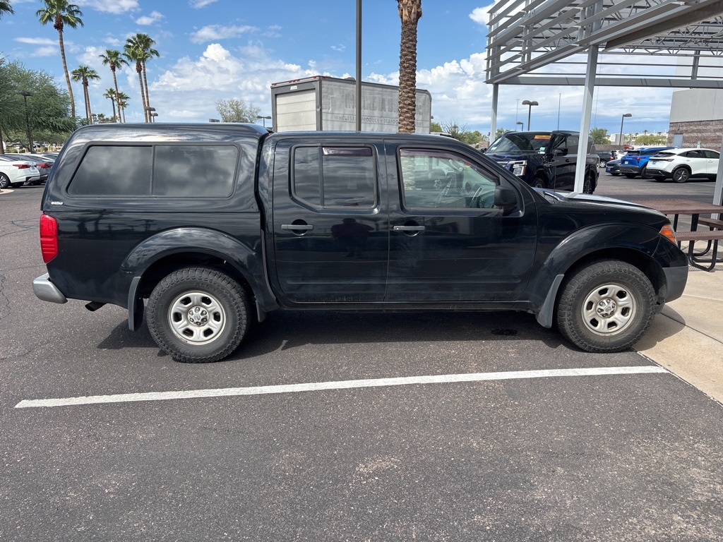 2015 Nissan Frontier S photo 8