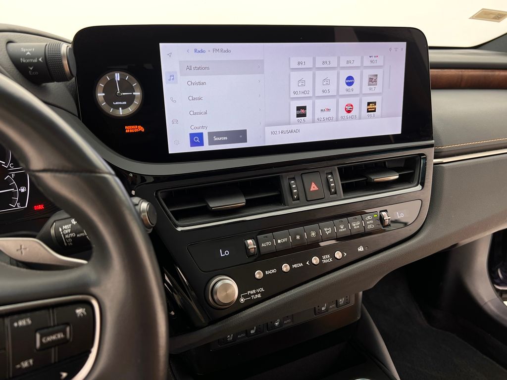 2023 Lexus ES 350 photo 22