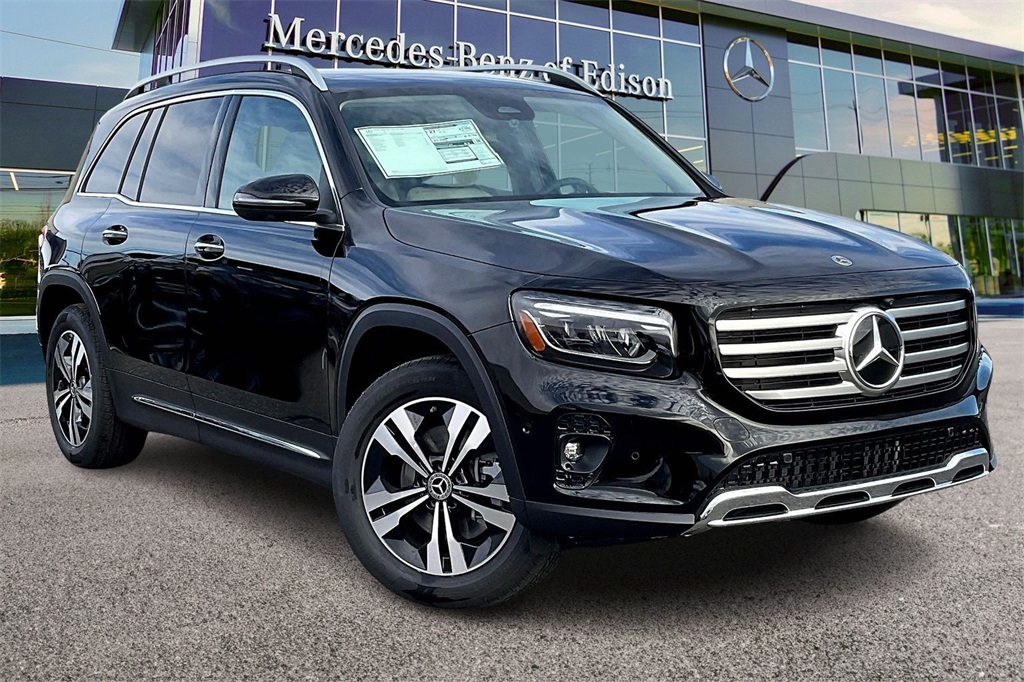 2026 Mercedes-Benz GLB GLB 250's photo
