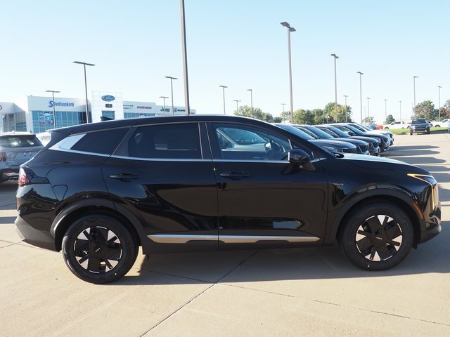 2026 Kia Sportage Hybrid LX photo 2