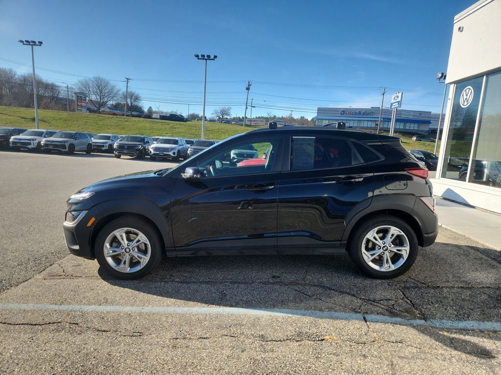 2023 Hyundai Kona SEL photo 4