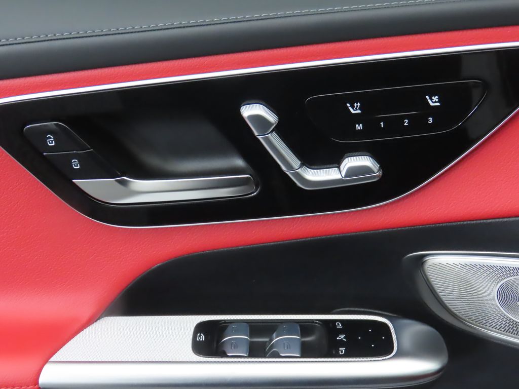 2026 Mercedes Benz GLC 300 photo 20