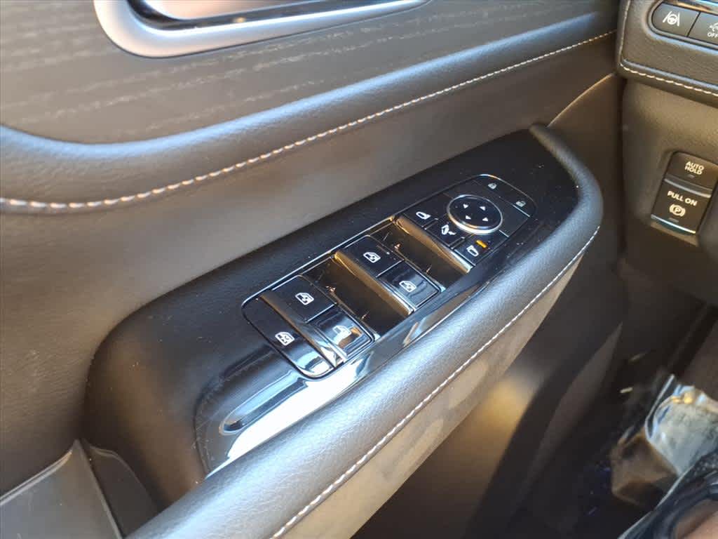 2025 Infiniti QX80 Sensory photo 25